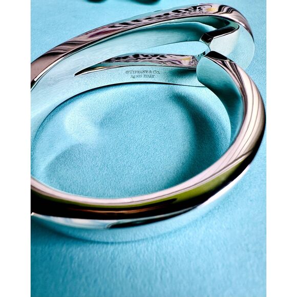 RARE Tiffany & Co. 1973 Don Berg Out Of Retirement Loop Bracelet, sz MD - Picture 2 of 4